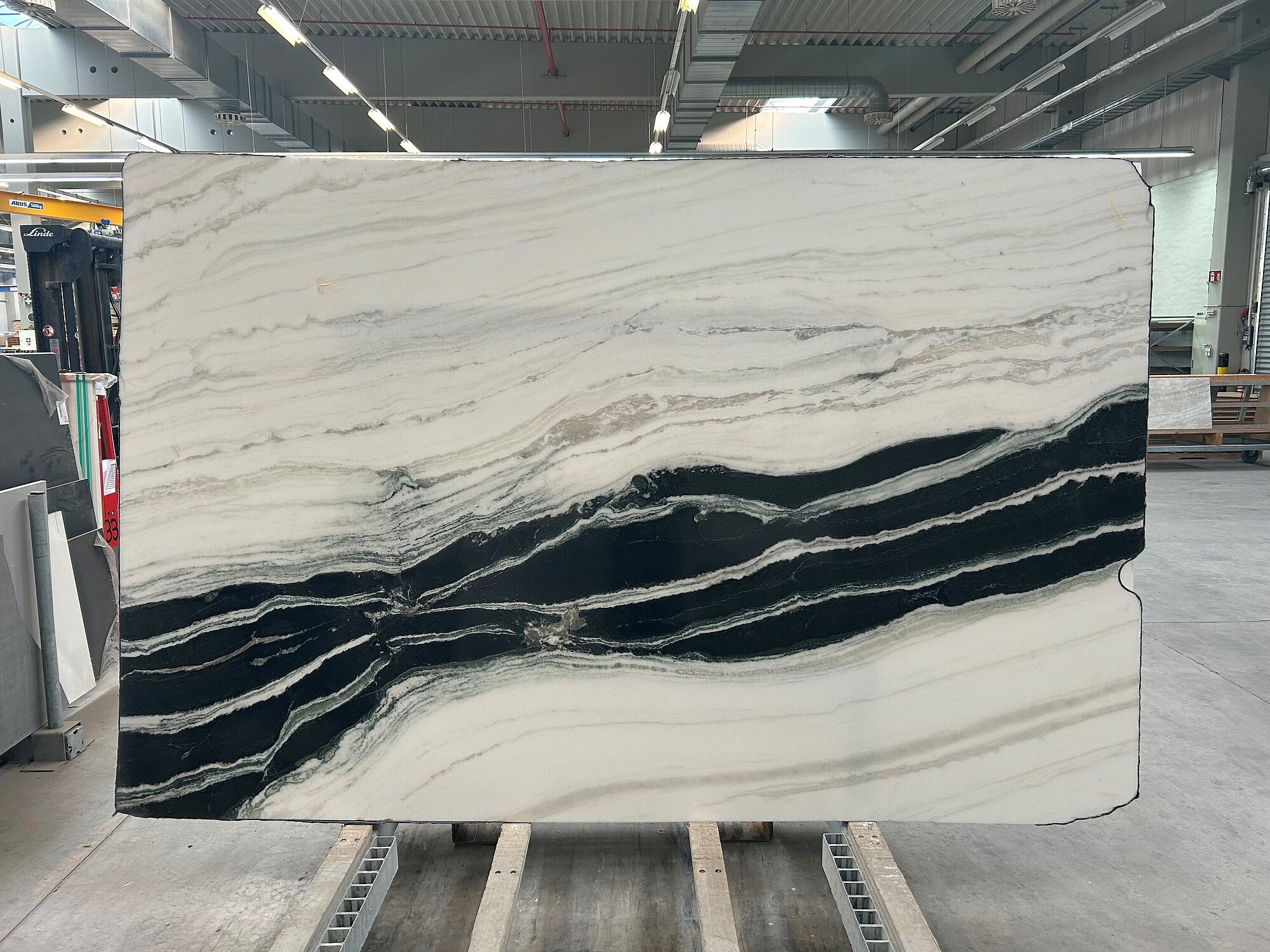 White Panda Marmor von SteinArt Manufaktur