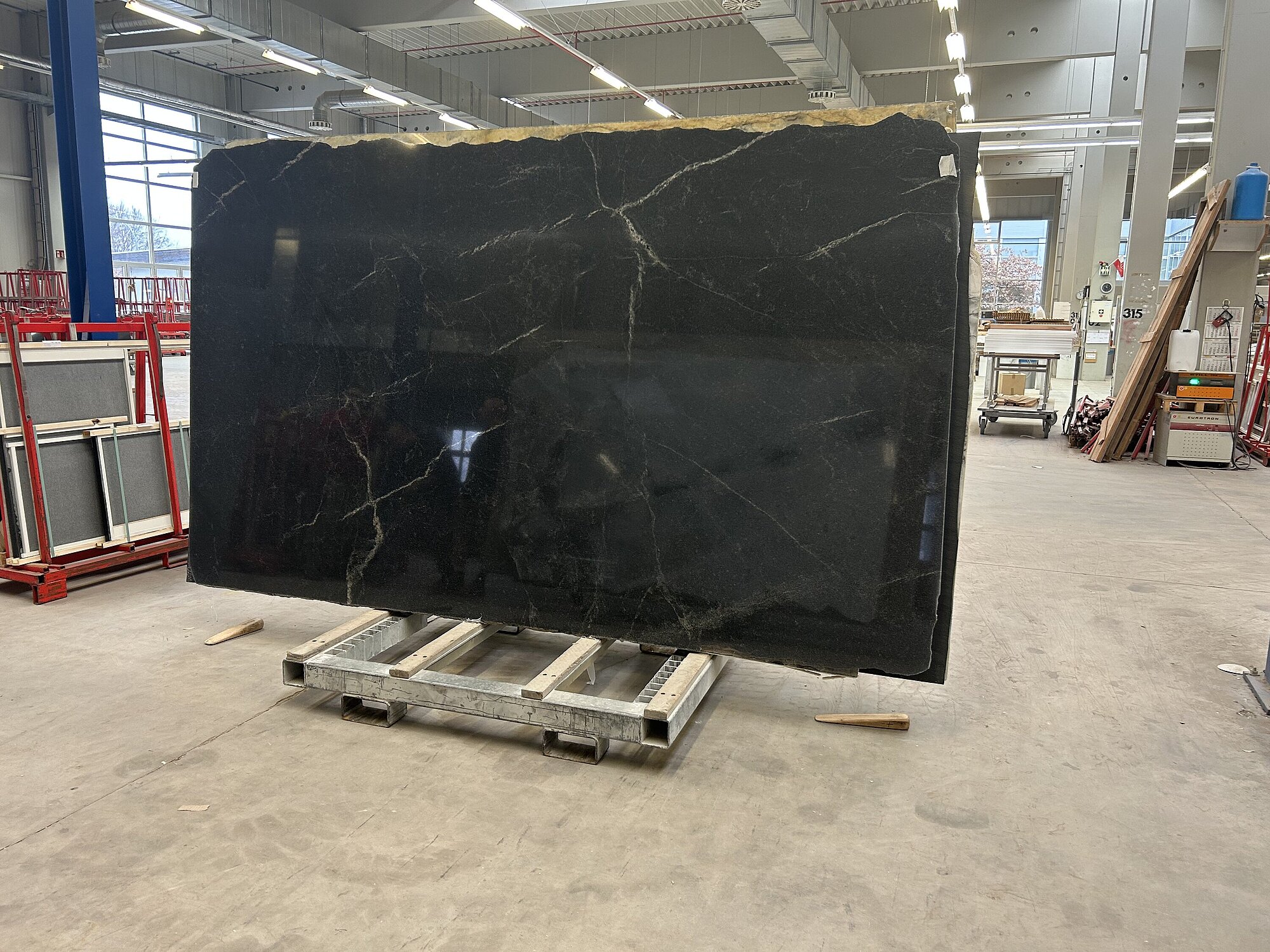 Naturstein Silver Black von SteinArt Manufaktur